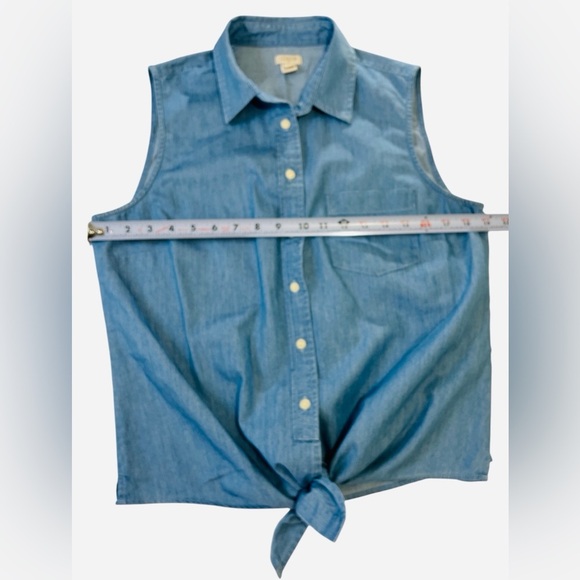 J.CREW Chambray tie-waist tank top, Color Light Wash Chambray, Size 10 - Picture 5 of 8